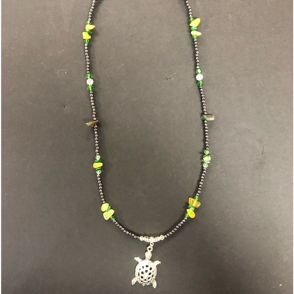 Handmade beaded necklace - Picture 1 of 1